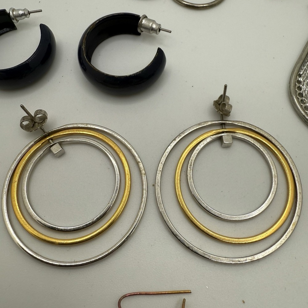 Lot Six Pairs of Earrings Pierced Hoop‎ Dangle - Picture 3 of 10